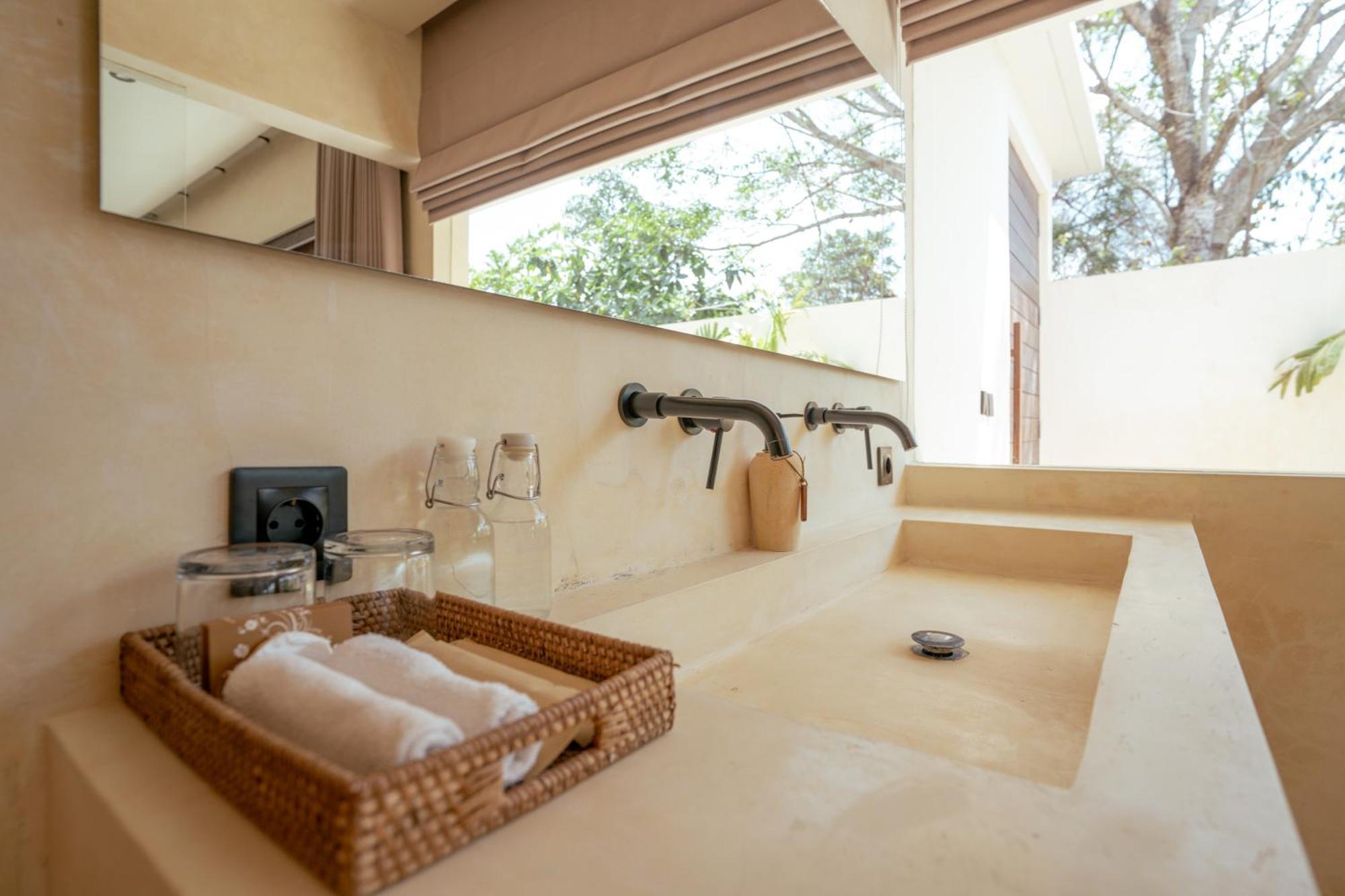 Olea Villas Resort Kuta  Экстерьер фото
